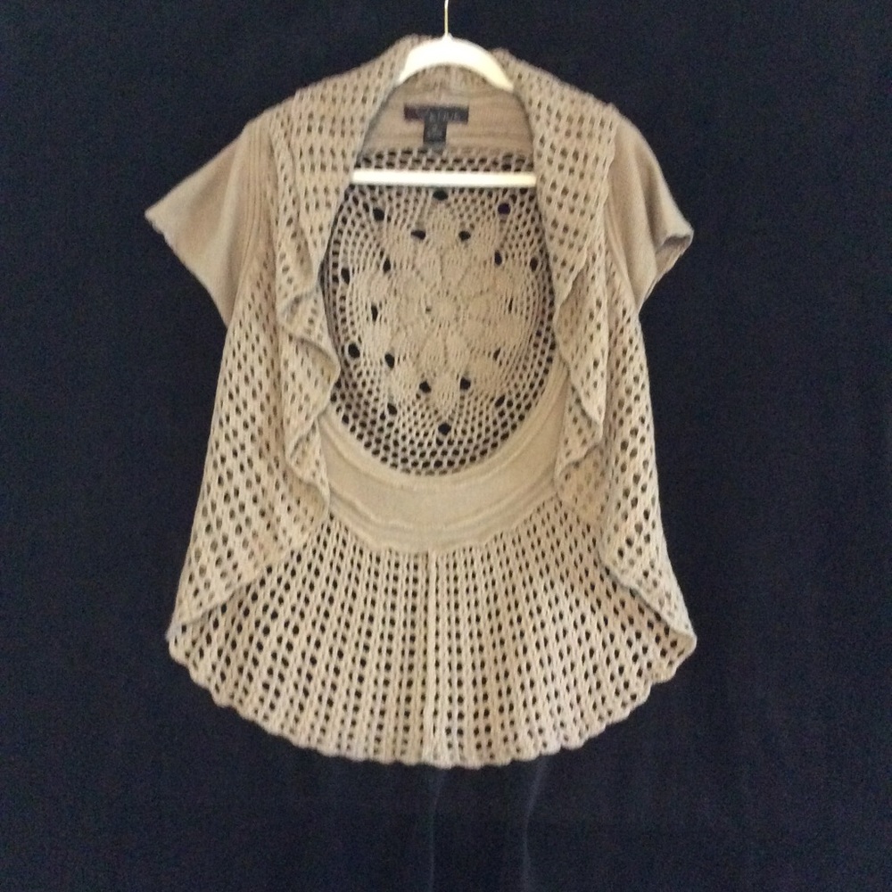 Crochet cropped short sleeve cardigan